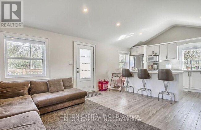 Building Photo - 34 Napier St