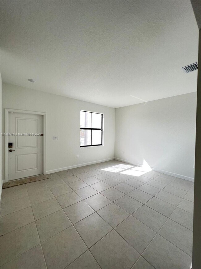 Foto del edificio - 12765 SW 234TH TER