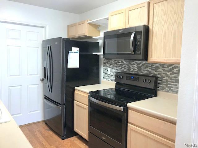 Foto del edificio - 1413 Royal Oak Ct