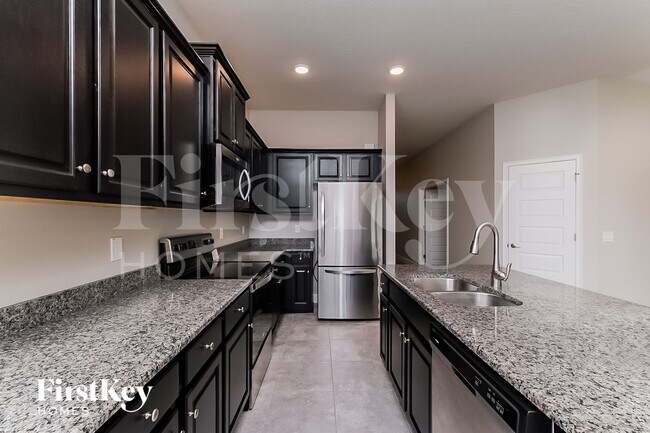 Foto del edificio - 14428 Potterton Cir