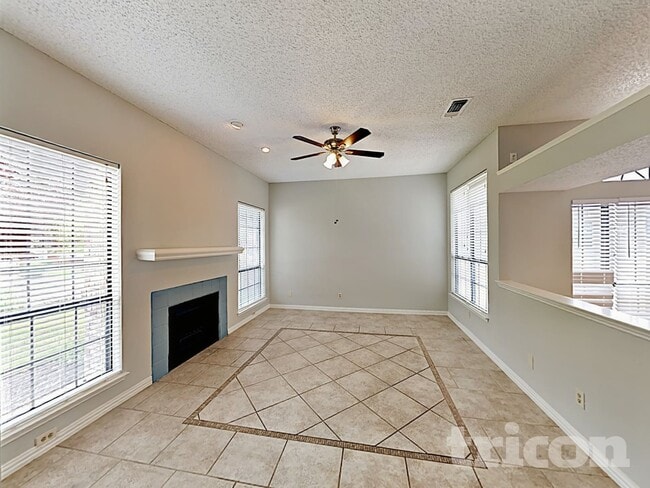 Building Photo - 6623 Mountain Cedar Ln