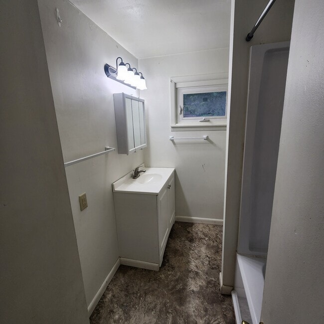 Building Photo - 379 W Main St Building Photo - 379 W Main St