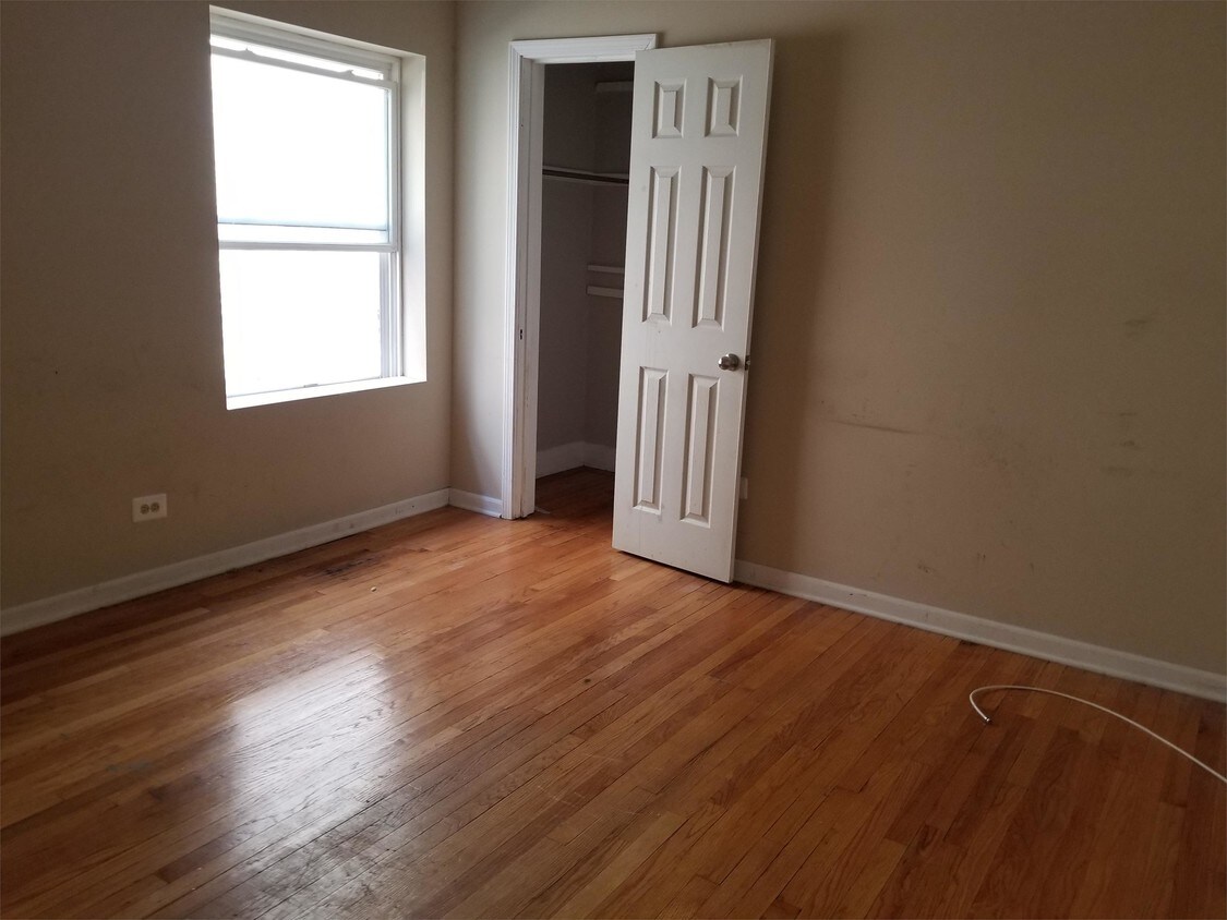 Foto del edificio - 8135 S Evans Ave