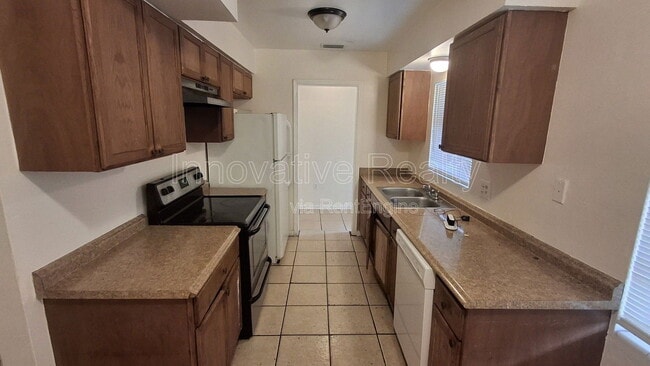 Building Photo - 4911 Danny Boy Cir