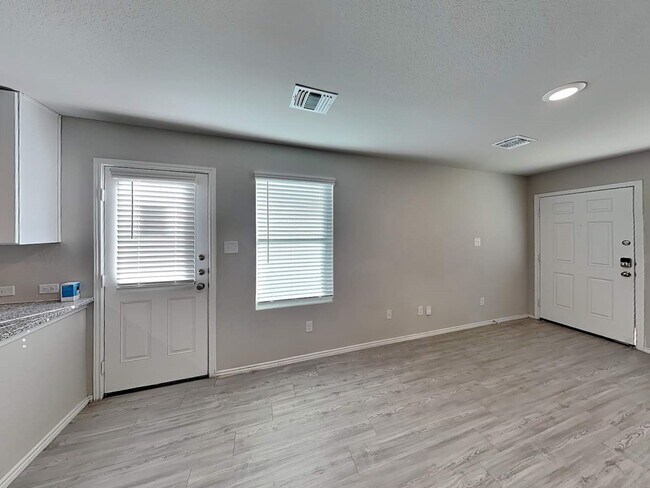 Foto del edificio - 5726 Verracio Ct