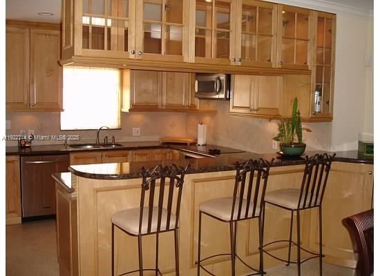 Foto del edificio - 809 Almeria Ave