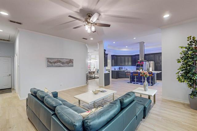 Foto del edificio - 4908 Glenwood Ln