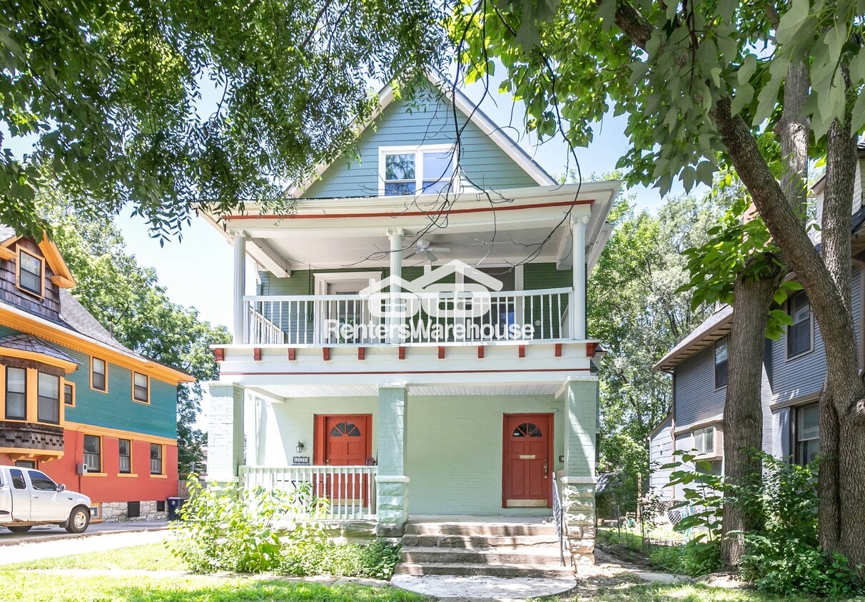 Primary Photo - 3226 Campbell St