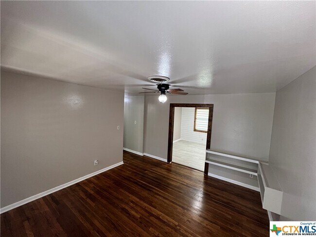 Foto del edificio - 208 Easy St