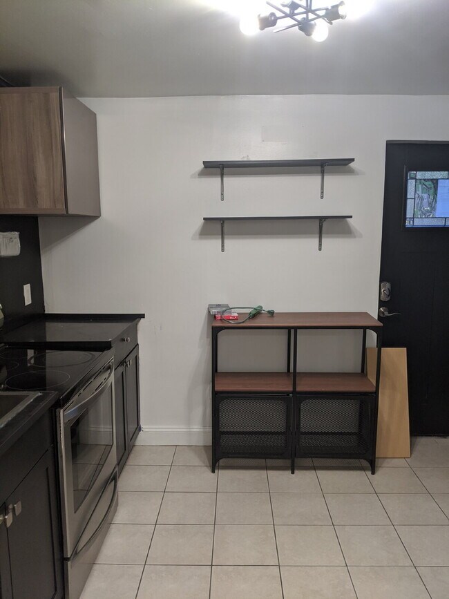 Foto del edificio - 702 Leeward Ct