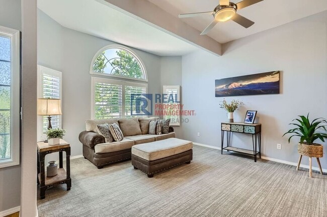 Foto del edificio - 1511 Scott Canyon Ln