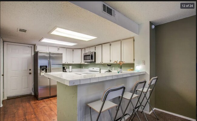 Foto del edificio - 6813 Outland Dr
