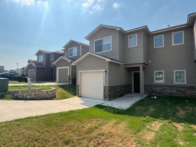 Building Photo - 8711 Azul Sky Ct