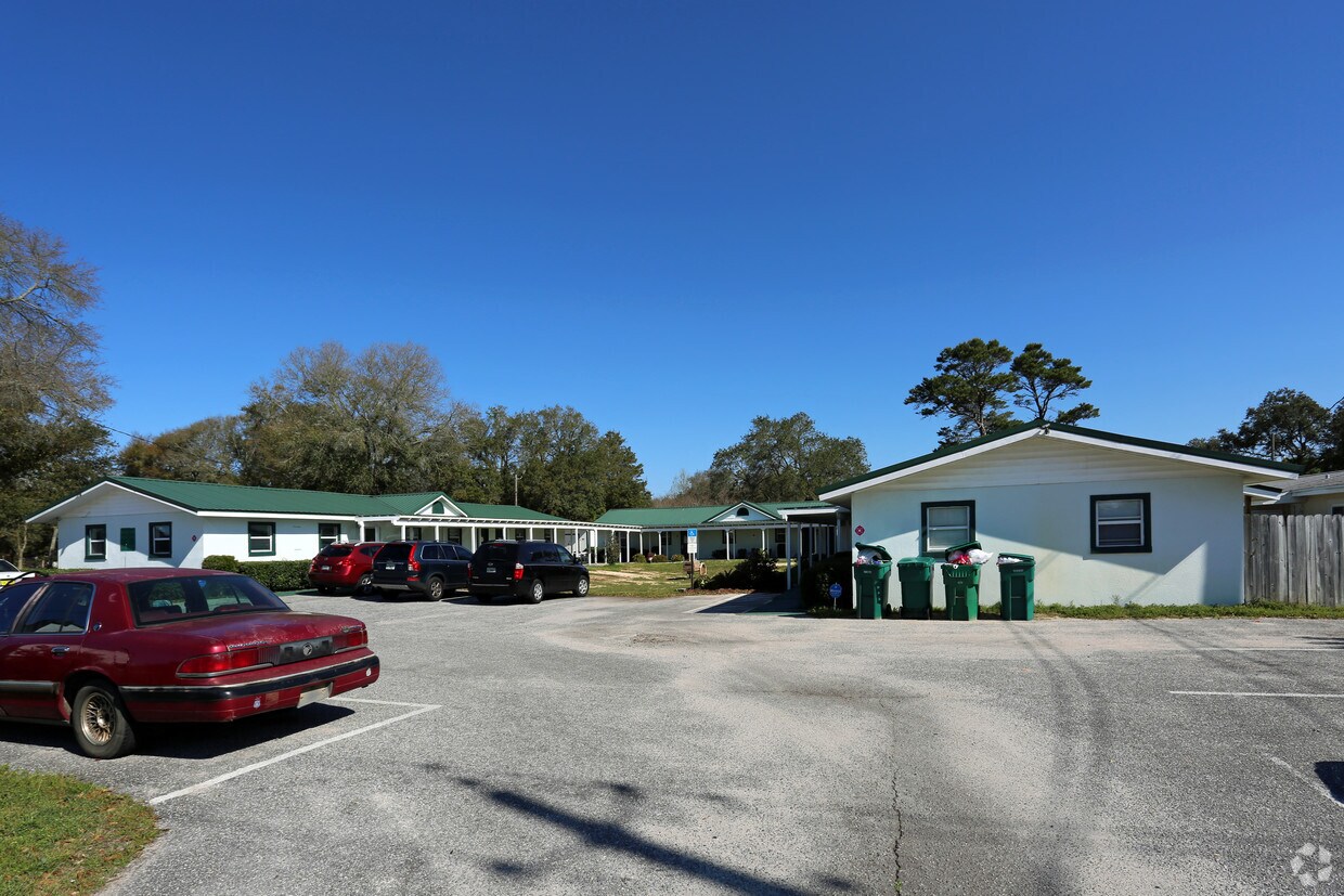 Foto del edificio - 305 Lovejoy Rd