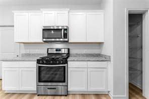 Foto del edificio - 1301 Parker Dr