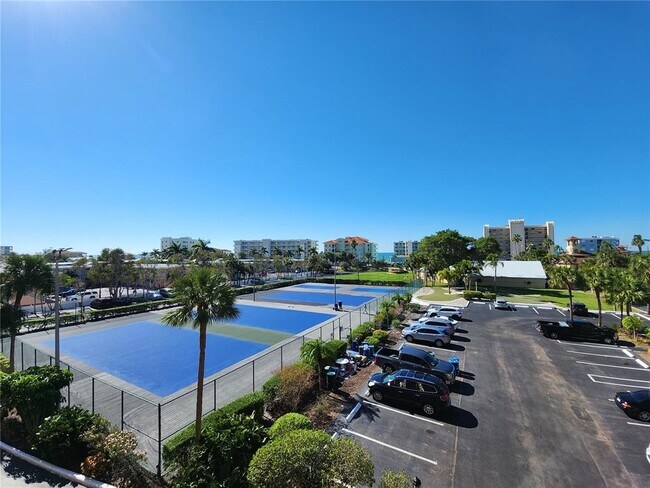 Foto del edificio - 19451 Gulf Blvd