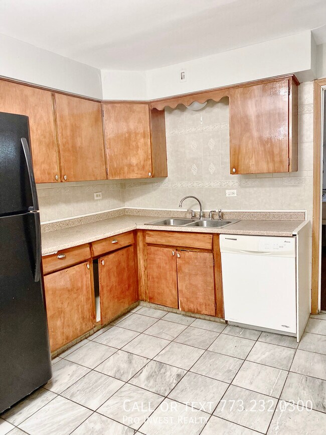 Building Photo - Rehabbed 2 bed 1 bath House for Rent in Ca...