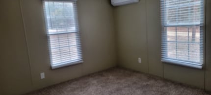 Building Photo - 195 American Ln