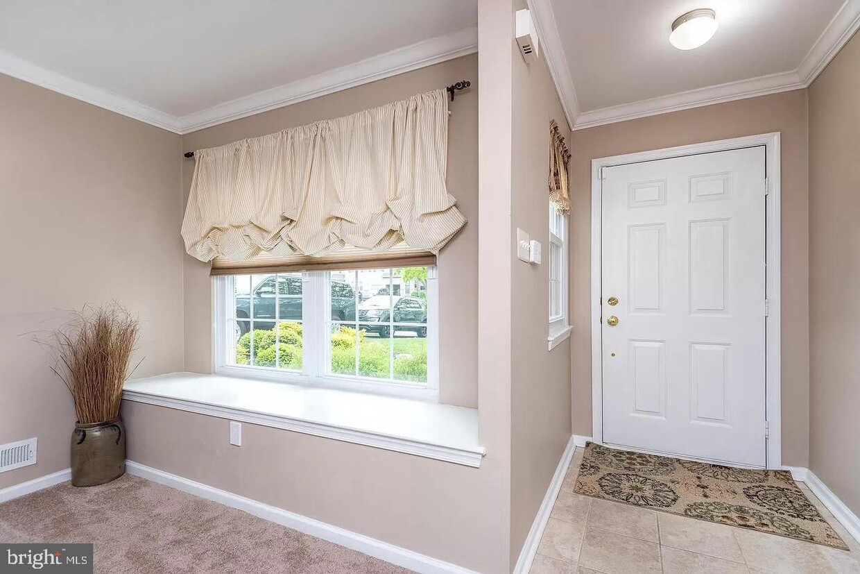 2685 Fallow Hill Ln, Jamison, PA 18929 Townhome Rentals in Jamison PA