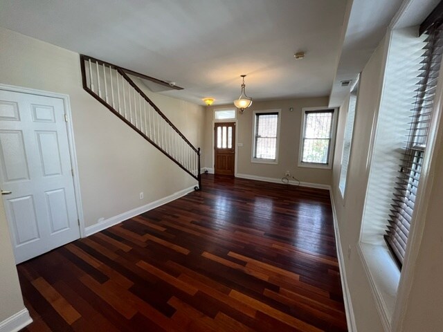 Primary Photo - 2911 Sherman Ave NW