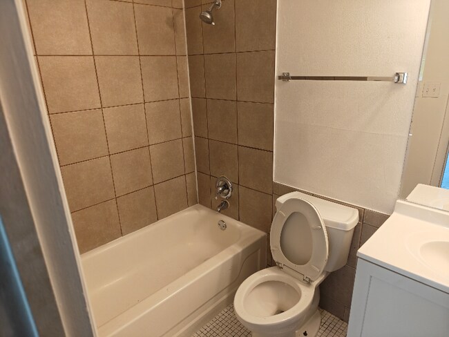 Foto del edificio - 2216 W Nichols Rd