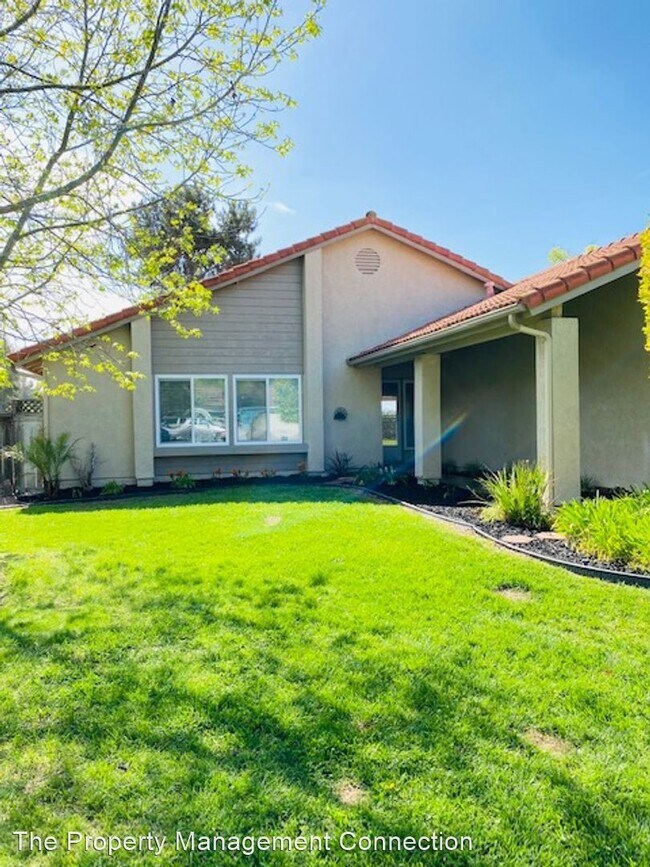 Building Photo - 3 br, 2 bath House - 2729 Pepper Tree