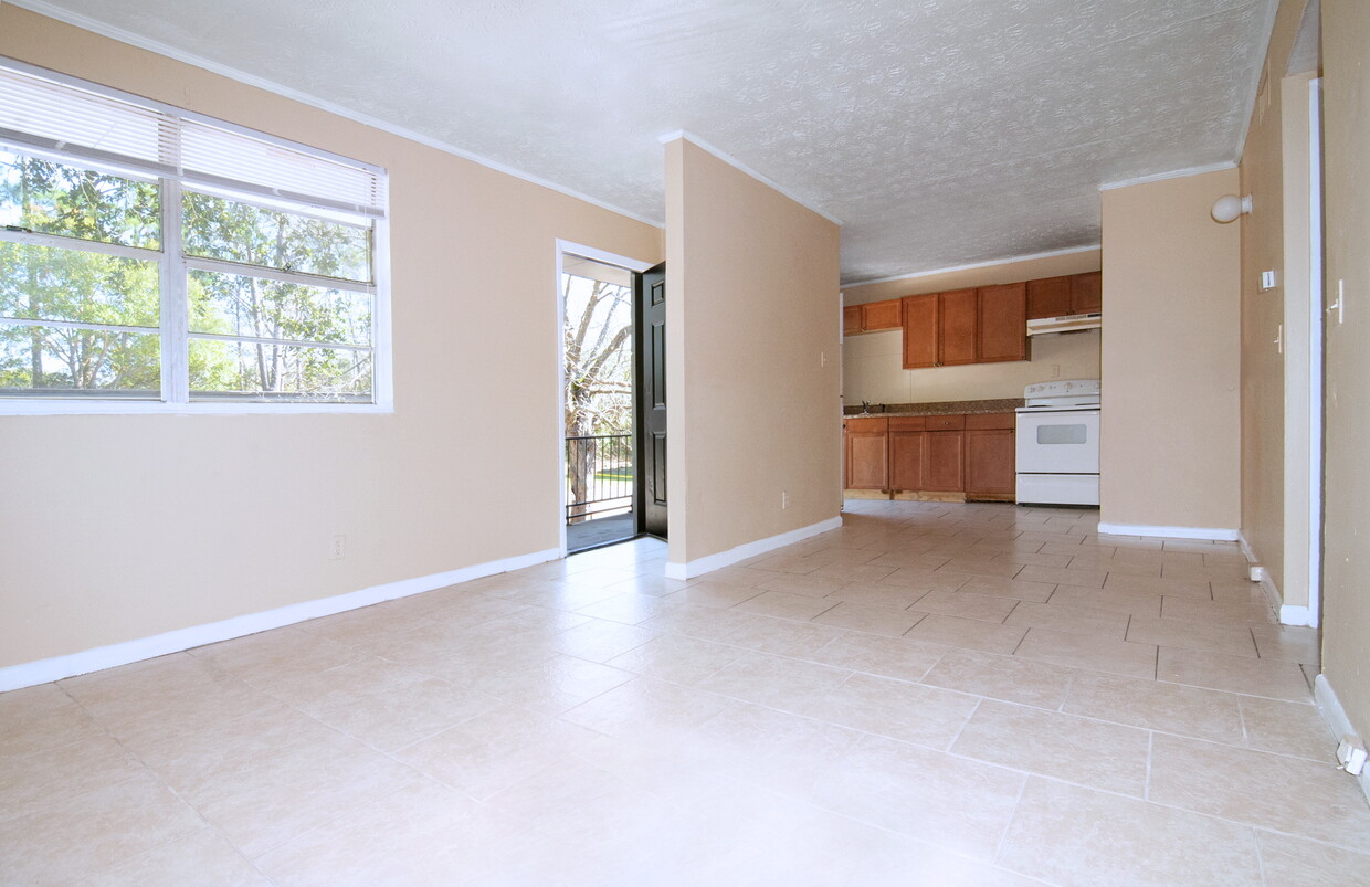 Primary Photo - 2852 W 1st St