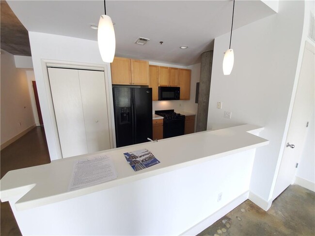 Foto del edificio - 845 Spring St NW