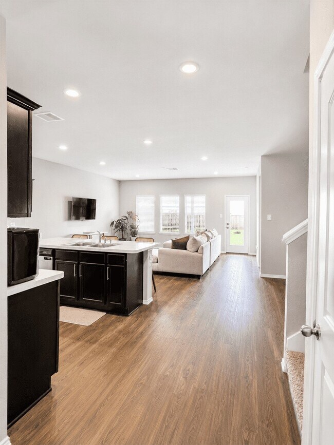 Building Photo - 5230 Misty Iris Cir