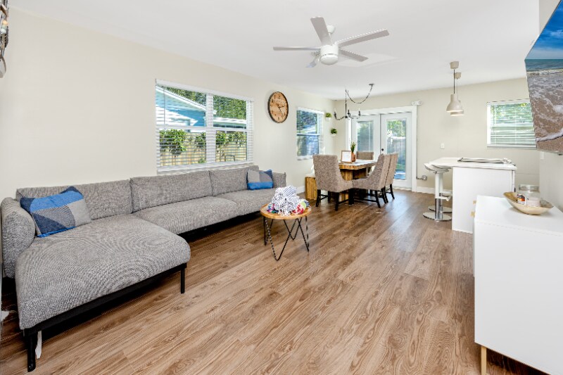 Foto principal - 3026 Hillsdale Ave