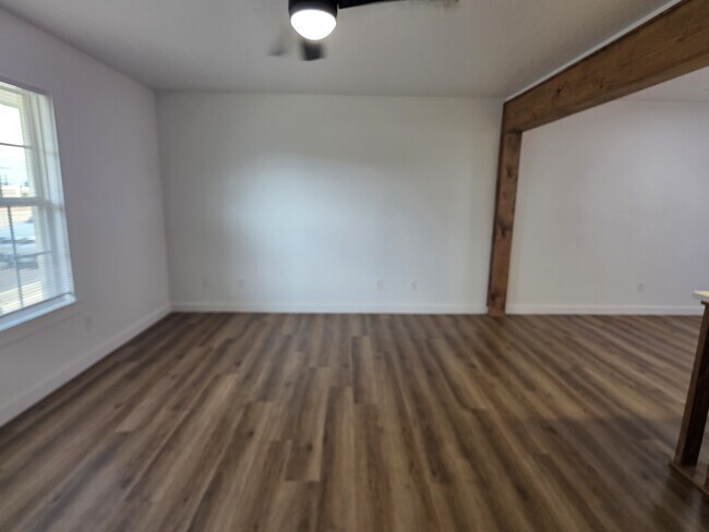 Building Photo - 2304 SE Jayel Terrace
