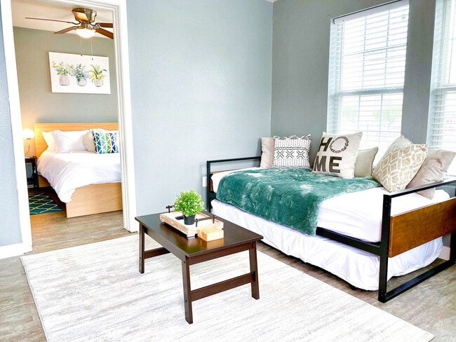 Building Photo - 1804 Morgan Ave