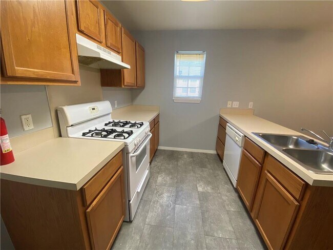 Foto del edificio - 222 E 13th St