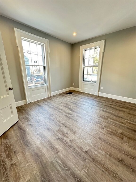 Building Photo - 6 Monroe St