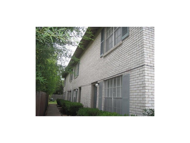 Foto del edificio - 410 Park Ln