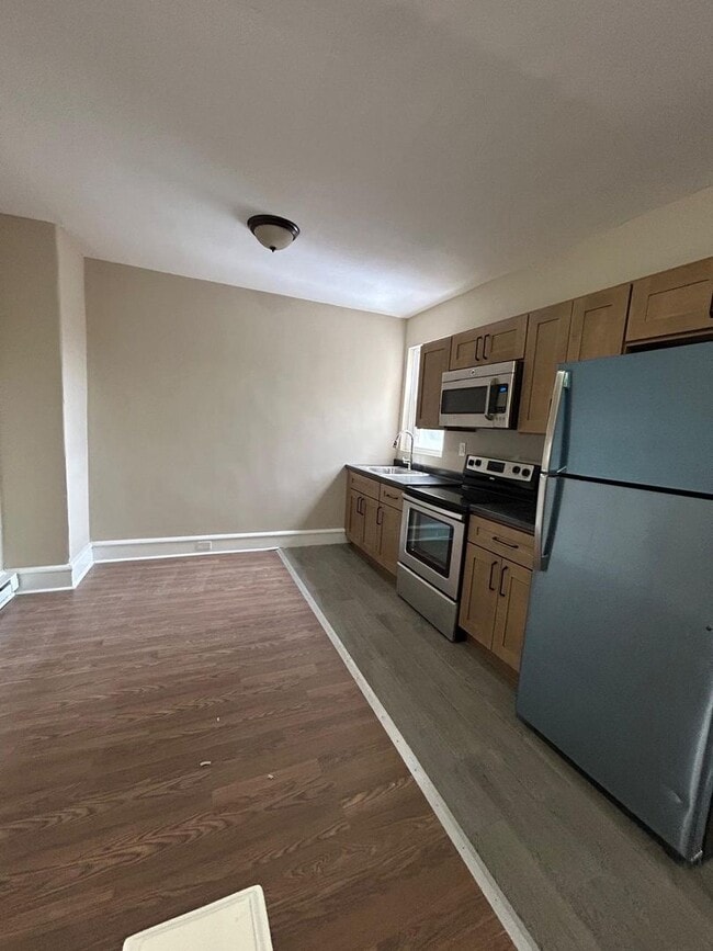 Photo - 225 S 62nd St Apartment