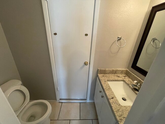 Building Photo - The Gardens Condos