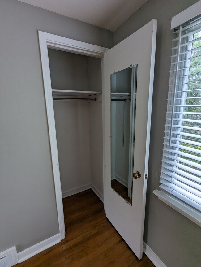 Foto del edificio - 2 Bed 1 Bath Single Family Home (Perry North)
