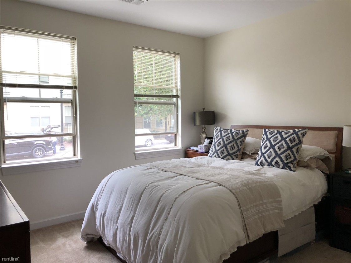 1 br, 1 bath - 2 Banks Pl # 2129 - 1 br, 1 bath  - 2 Banks Pl # 2129