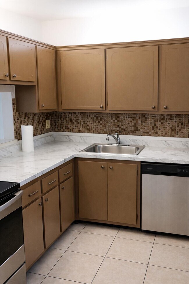 Foto del edificio - 2800 Fiore Way