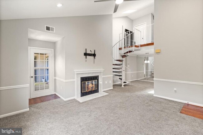 Foto del edificio - 12317 Wadsworth Way