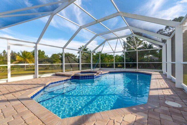 Building Photo - 14702 Key Lime Blvd