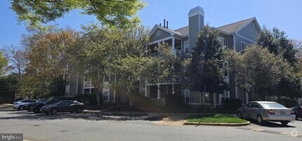 Building Photo - 1705 Lake Shore Crest Dr
