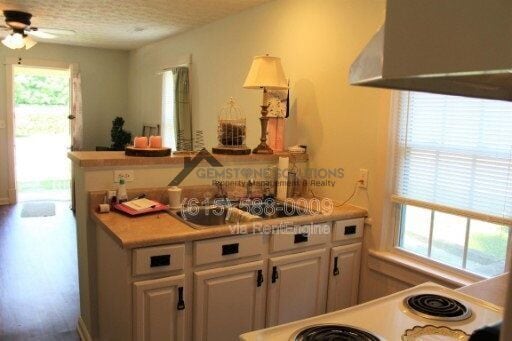 Photo - 335 Granbury St Apartment