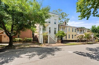 Building Photo - 205 W Huntingdon St