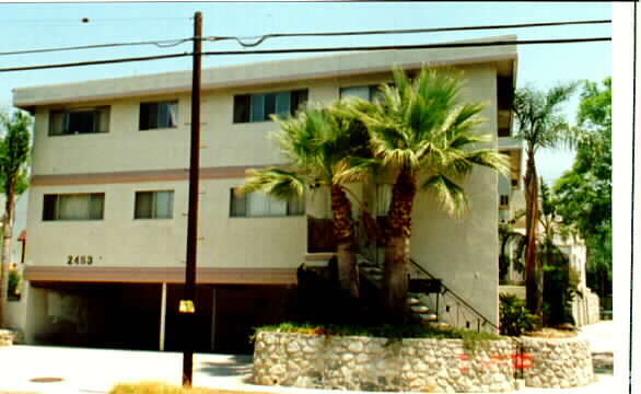 Building Photo - 2453 Montrose Ave