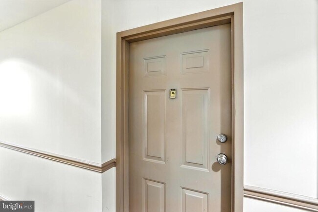 Foto del edificio - 7317 Eden Brook Dr