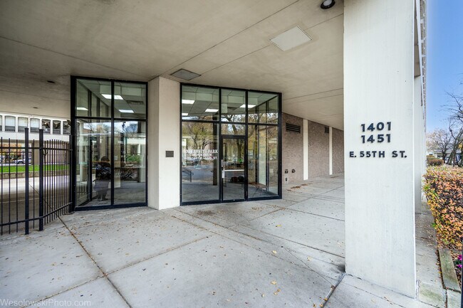 Building Photo - 1401 E 55th St