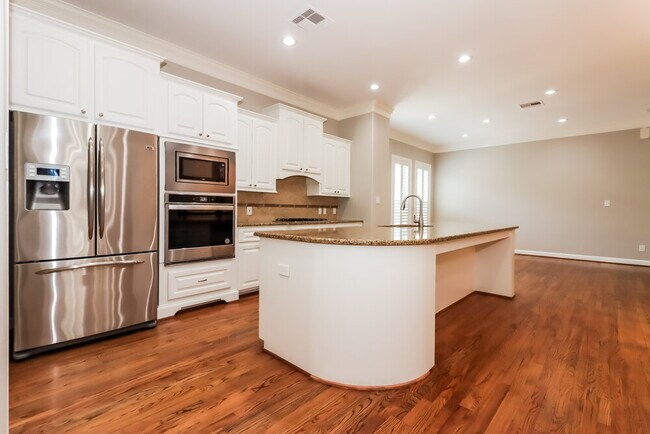 Foto del edificio - 1829 Oakdale St