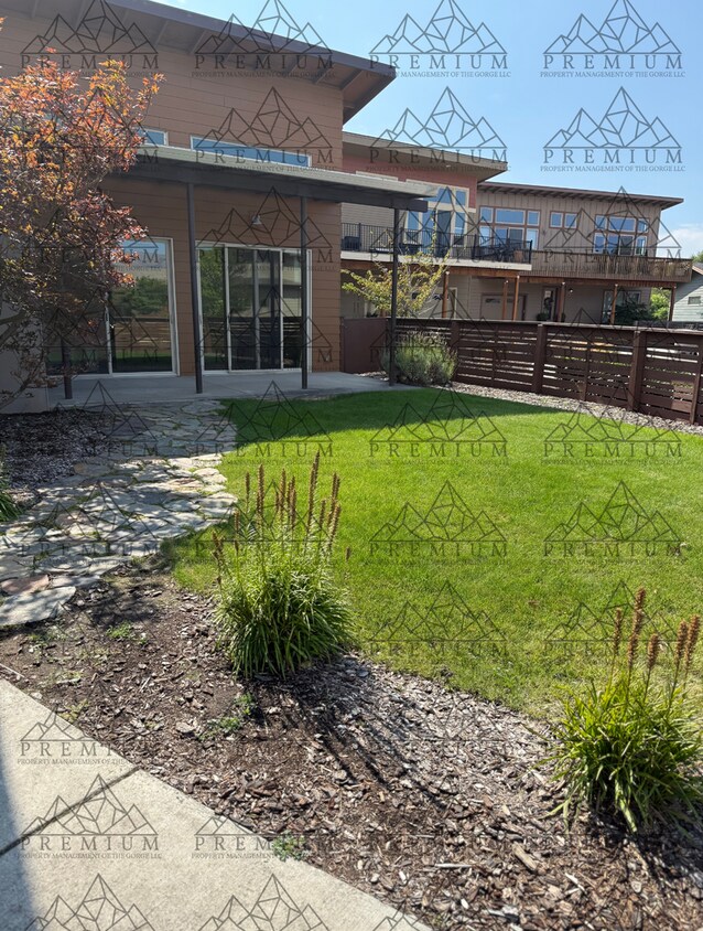 Primary Photo - 2 BED 2 BATH FULLY FURNISHED HOME!!!